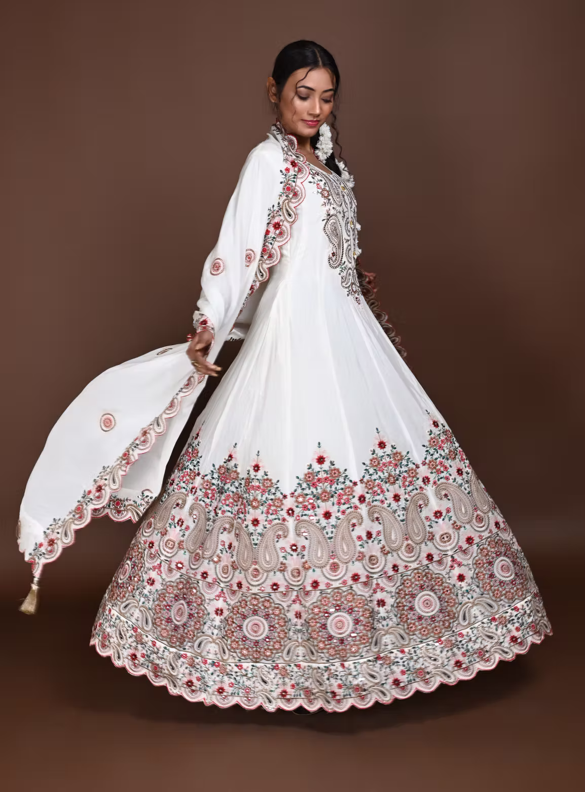 white Anarkoli